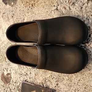 NIB Professional Oiled Black Clogs